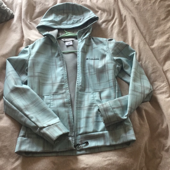 Columbia Jackets & Blazers - Size small Columbia rain jacket